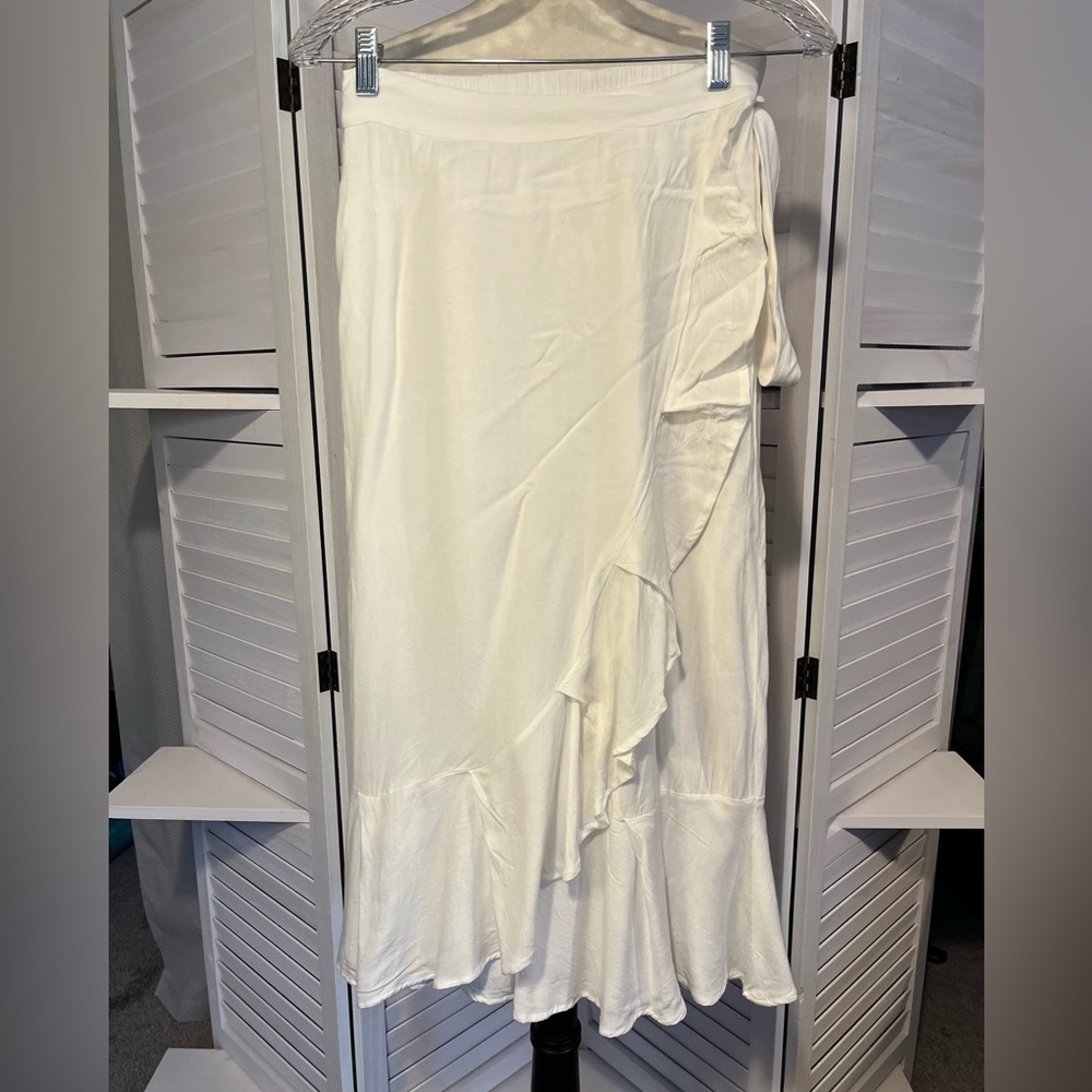 NEW SIM & SAM Skirt